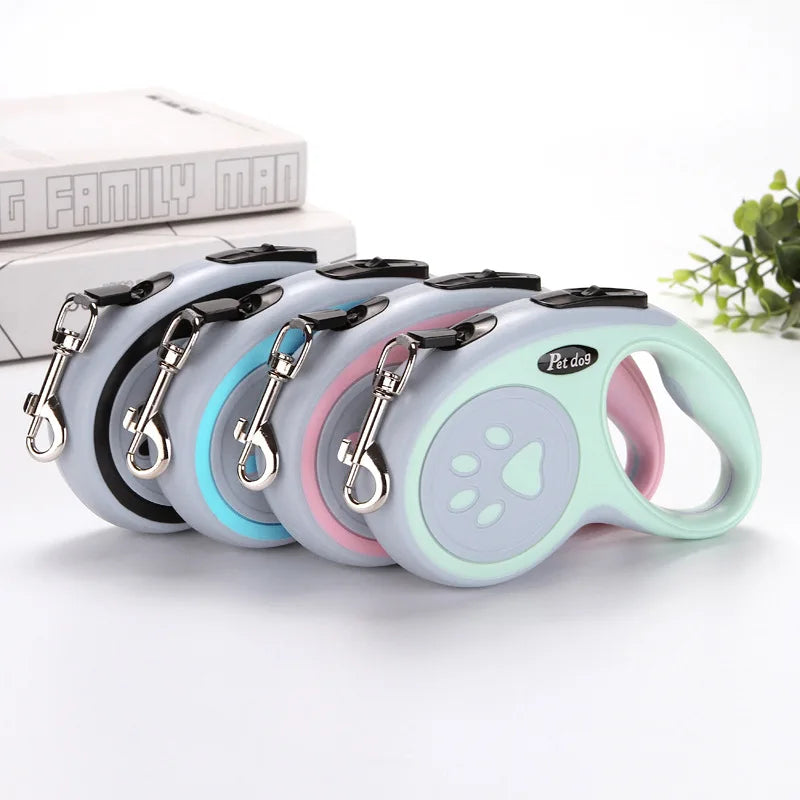 ThePetzStore™ Retractable Safety Leash – One-Click Lock