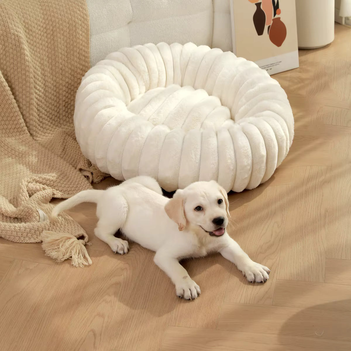 PetzCloud Fluted Velvet Donut Pet Bed | Ribbed Calming Nest